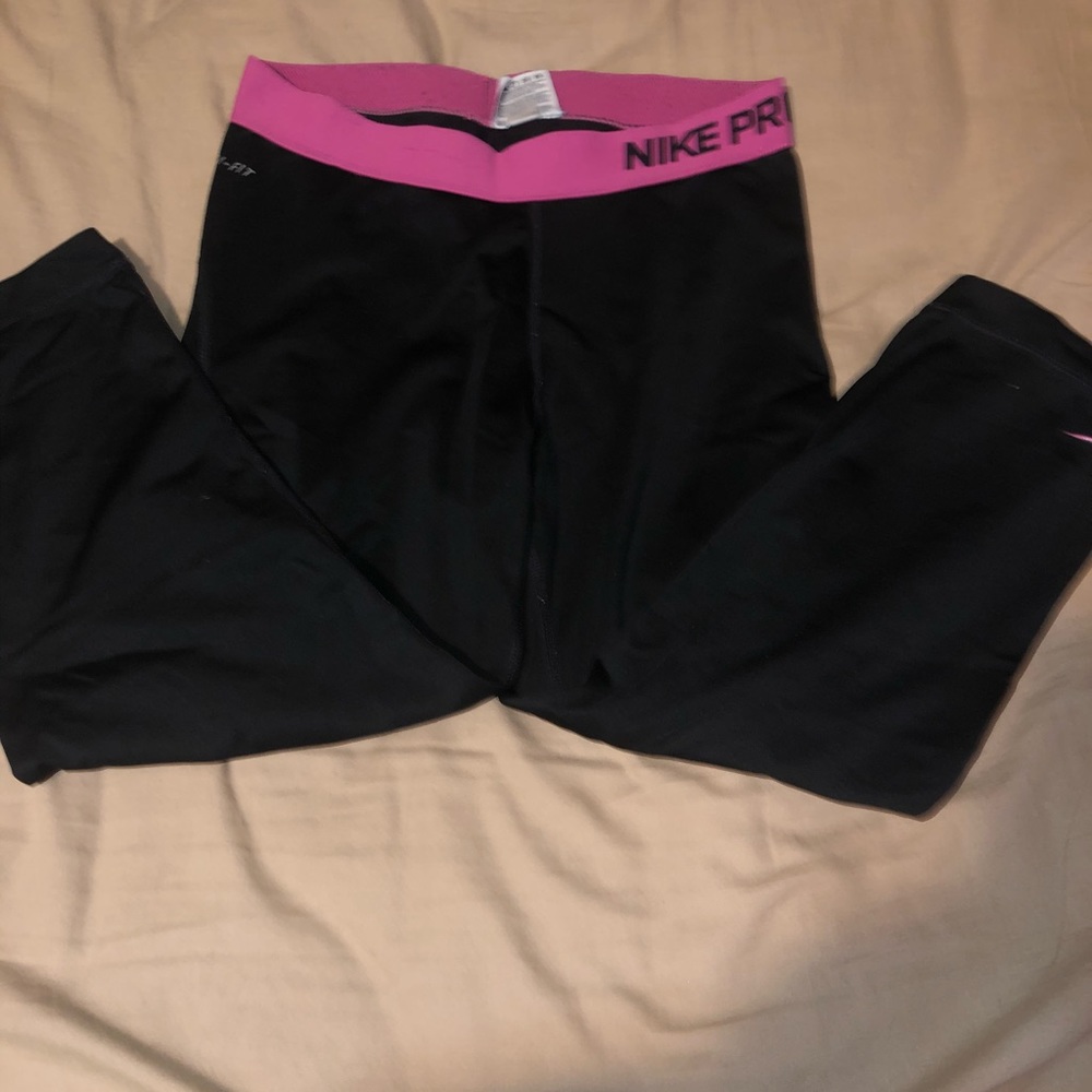 Nike Pro Capri Leggings